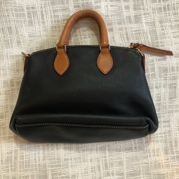 COPY - Small vintage Dooney and Bourke Purse - Picture 2 of 4